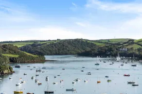 UpperDeck, Salcombe (Free Parking) - Image 3