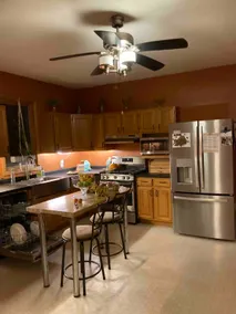 Best location, colorful, spacious duplex - Image 5