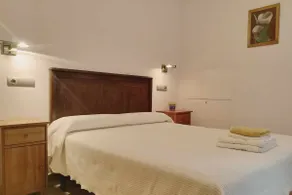 1-bedroom rural apartment - Image 2