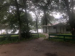 Lake Front Paradise, Lake Palestine - Image 3
