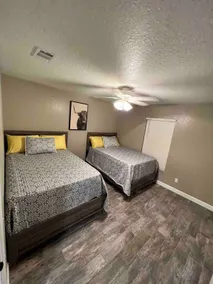 Beautiful Entire home Located 5Mins away from WEC - Image 5