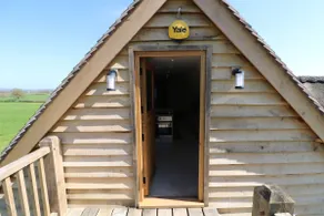 Idyllic retreat, fantastic views with EV charger - Image 5