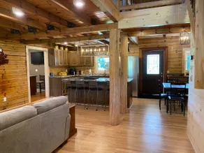 Modern / Rustic Cabin • Minutes to Frankenmuth - Image 2