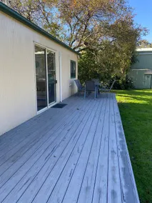 Pet friendly cabin. Short drive to Broulee beach - Image 3