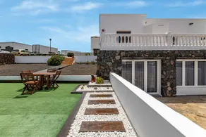 La Malvasía. Beautiful modern design studio. - Image 2