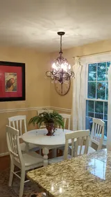 Awesome house/2 car garage in perfect location!!! - Image 2