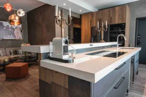 B14 - Unique apartment down town for 18Persons - Image 2