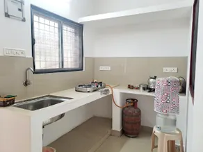 Entire House/Shell/Kitchen/Wifi/IT HUB/Hospitals - Image 2