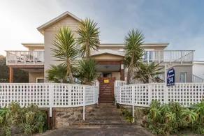 Rinkink Beach House - Image 2