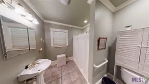 Room w/ private entrance/sitting porch $0 cleaning - Image 2
