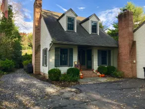 Summer Splendor Cottage with Private Pool - Image 2