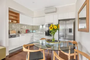 Modern Twist and Old World Charm - 3Bed-2Bath-2Car - Image 2
