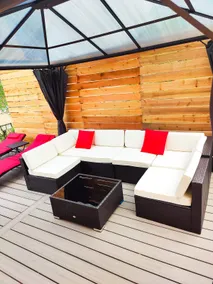 Downtown home. 2 Full Baths*Deck*Yard*Fire pit - Image 5