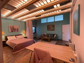 Zephyr Luxe Apartment-Sea & Mountain View - Image 4