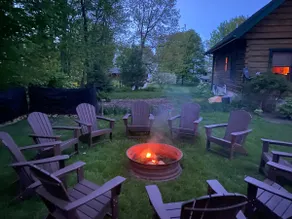 Lakeview Lodge, 3 BR, 2 BA fully outfitted retreat - Image 2
