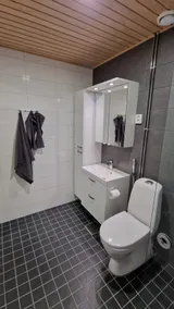 Clean apartment in a prime location - Image 4