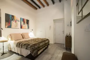Beautiful loft in old town - Image 4