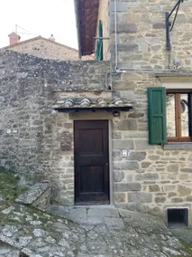Casa Vinalia inside the Etruscan walls of Cortona - Image 3