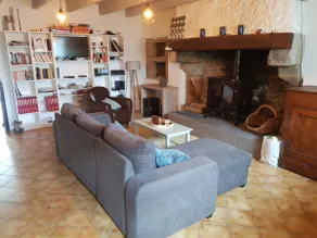 Marshman's house in charming hamlet - Image 2