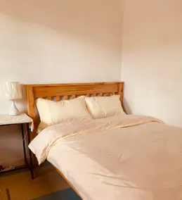 Tiny Cosy private serviced studio apartment - Image 3