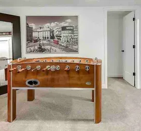 *DEALS! HOT TUB, Foosball, BBQ, Fenced Yard, Games - Image 3
