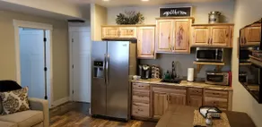One Bedroom Daylight Basement Apartment - Image 4
