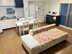 House with sea, mountain and sunset views / Near Kansai Airport and Wakayama / 4 bedrooms / Parking for 2 cars / Near Satomi Park - Image 2