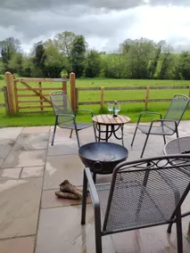 Spacious comfy and cosy ground floor private home. - Image 3