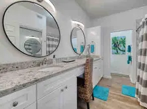 Beach Life 2bedroom condo - Image 2