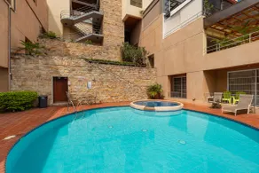 Cozy and Spacious in Prime Escazu+Views+Pool+AC - Image 2