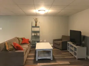 Tranquil Escape ~ Modern 1BD-svit på Greenway - Image 4