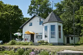 Chalet Domaine, on the banks of the Île d'Orléans river - Image 2