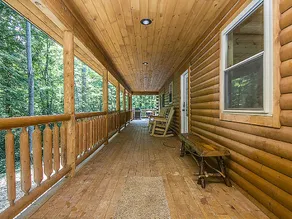 Mia's Cabin* - Image 2