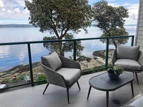 Stunning Oceanfront Townhouse w/ Heated Pool - Image 3
