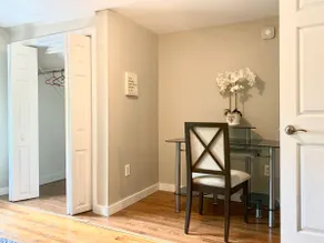 The Orchard on Sherwood 2 Bedroom Portland - Image 5