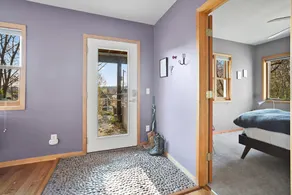 Delightful Downtown Digs - Image 5