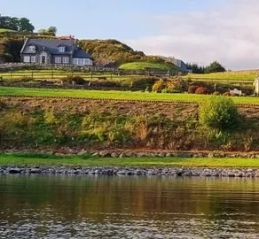Lakeshore Panoramic View,Spacious,Connemara Galway - Image 3