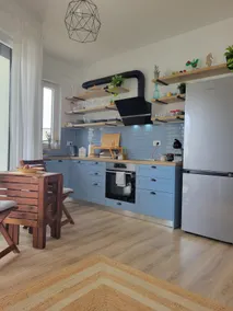Sea view apt. with walking distance beach access. - Image 3