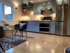 The Heart of Alberta Arts - Private Home - Image 3