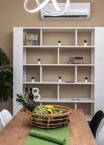 Superb suite on Aiolou street - Image 5
