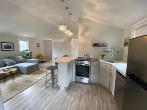 Newly Renovated Apartment in the heart of Edgartown on the Bike Path!  - Image 2