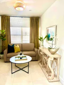 Sobe Monarch-2 Apartments- Walk to the Beach - Image 2