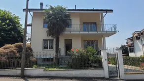 Villa Camelia in the spacious and bright greenery - Image 2