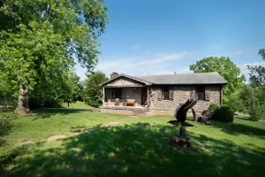 Boone's Cabin - Image 2
