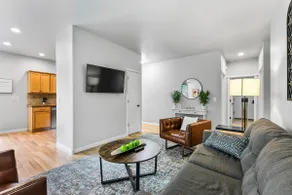 Aspen @ The DUPE - blocks from Old Mill District - - Image 4
