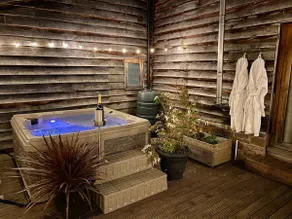 Serafina Cottage - Image 2