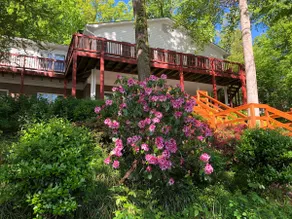 Spacious Lake Home w/ 2-Level Dock & Water Toys - Image 2