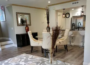 3 Story Townhouse - 2 bed - 2.5 bath - garage - Image 1