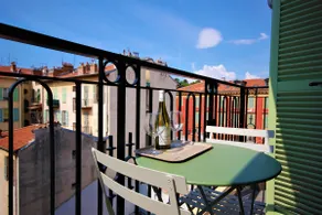 Balcony Duplex Studio In Trendy District. Parking - Image 2