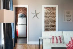 Stunning Congress St 1 bdr downtown - Image 3